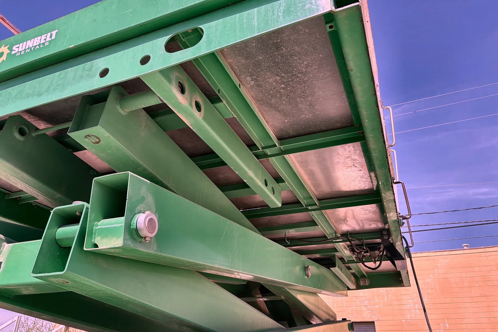 2016 JLG 4394RT - Image 25