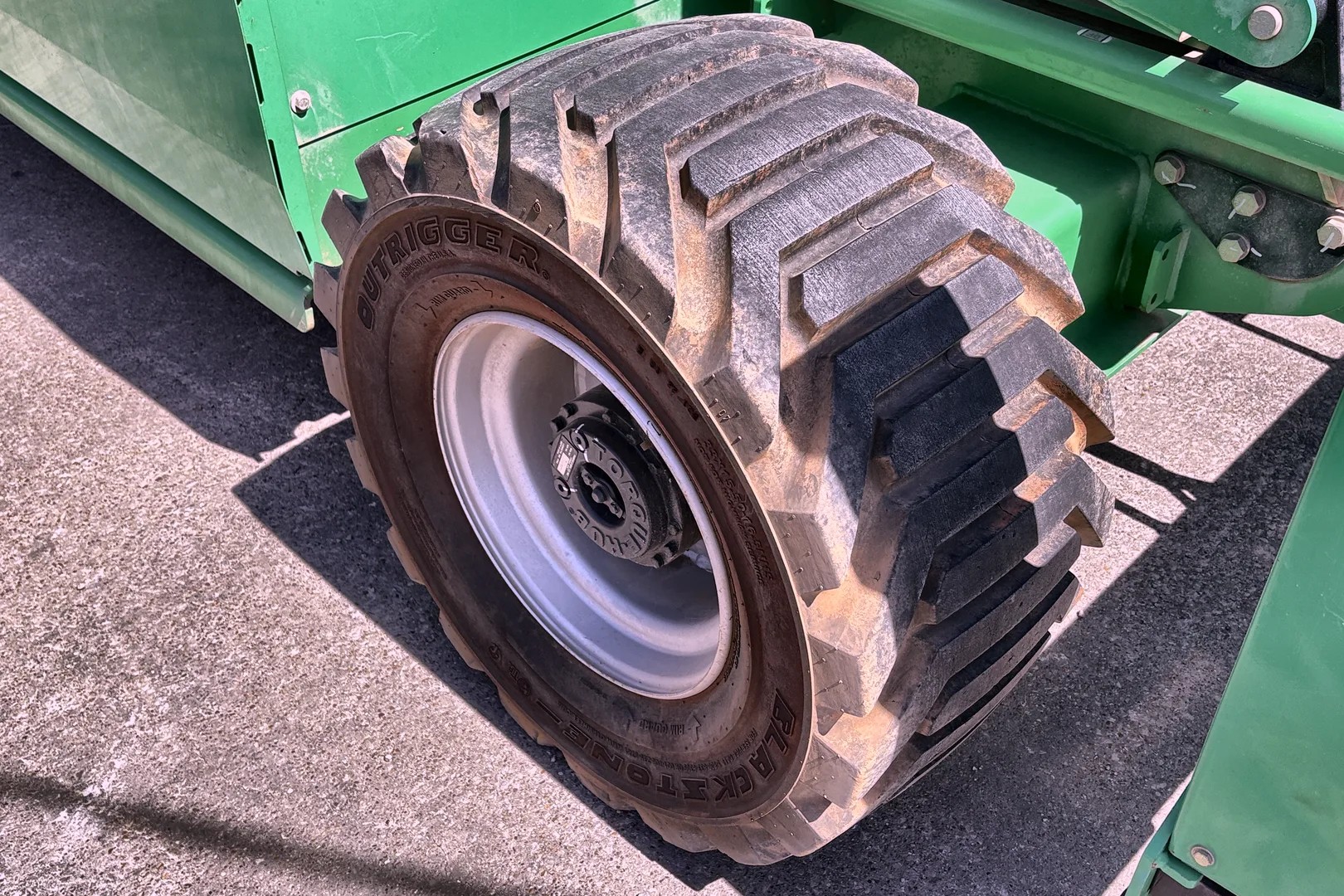 2016 JLG 4394RT - Image 34