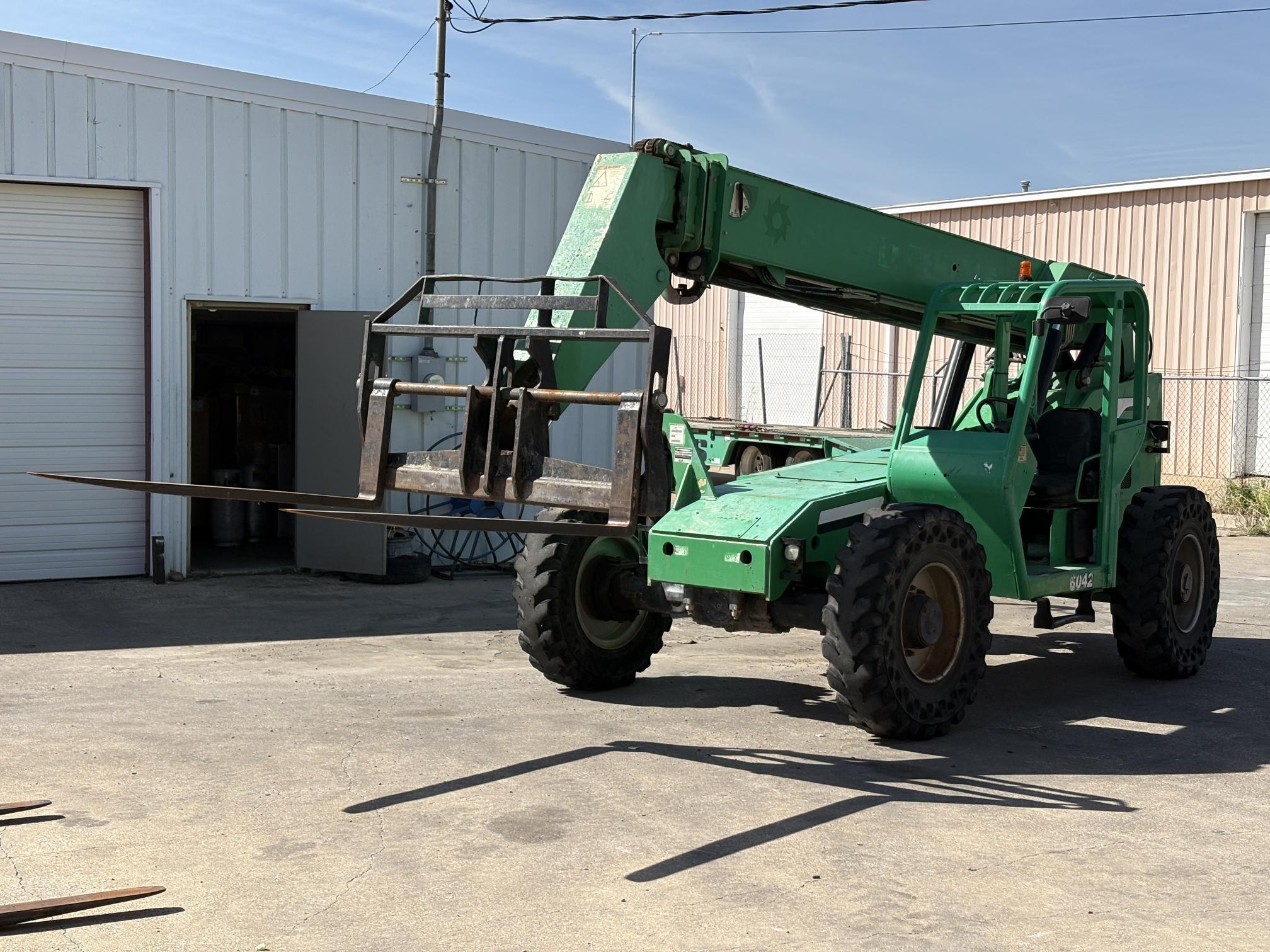 2014 JLG 6042 - view 1 of 49