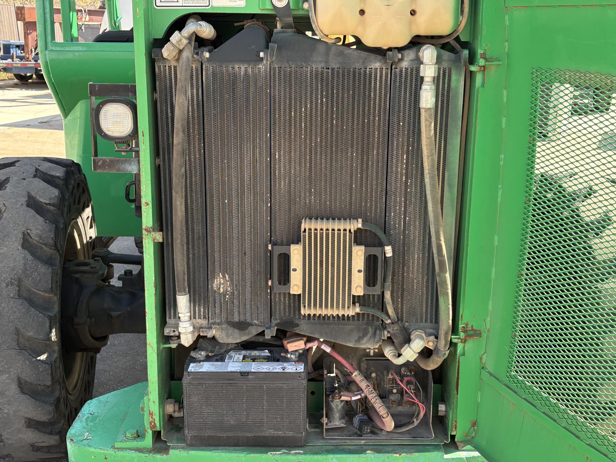 2014 JLG 6042 - Image 23