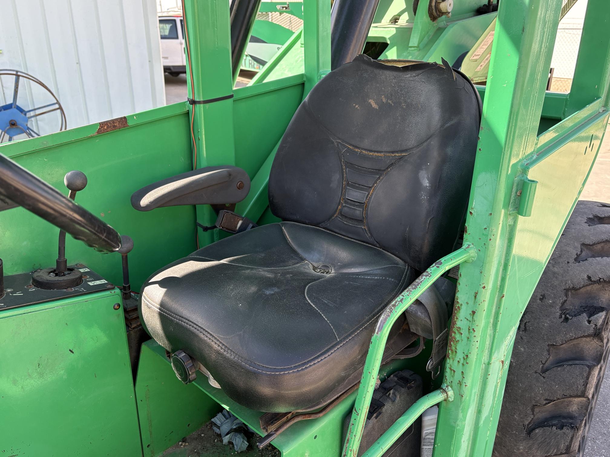 2014 JLG 6042 - Image 26