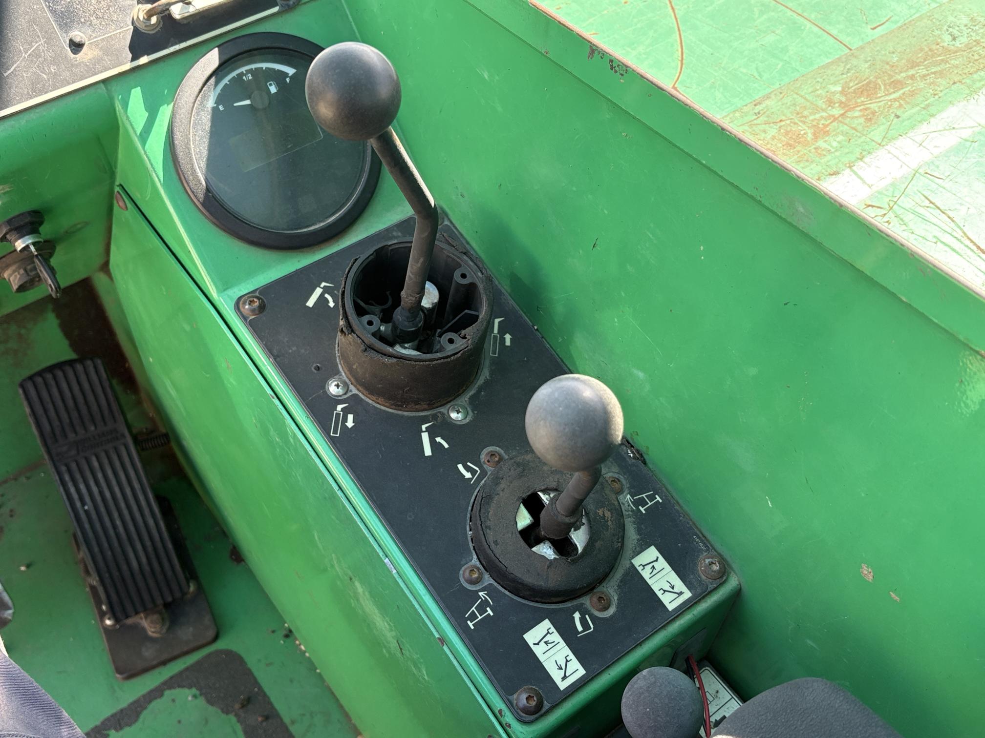 2014 JLG 6042 - Image 27