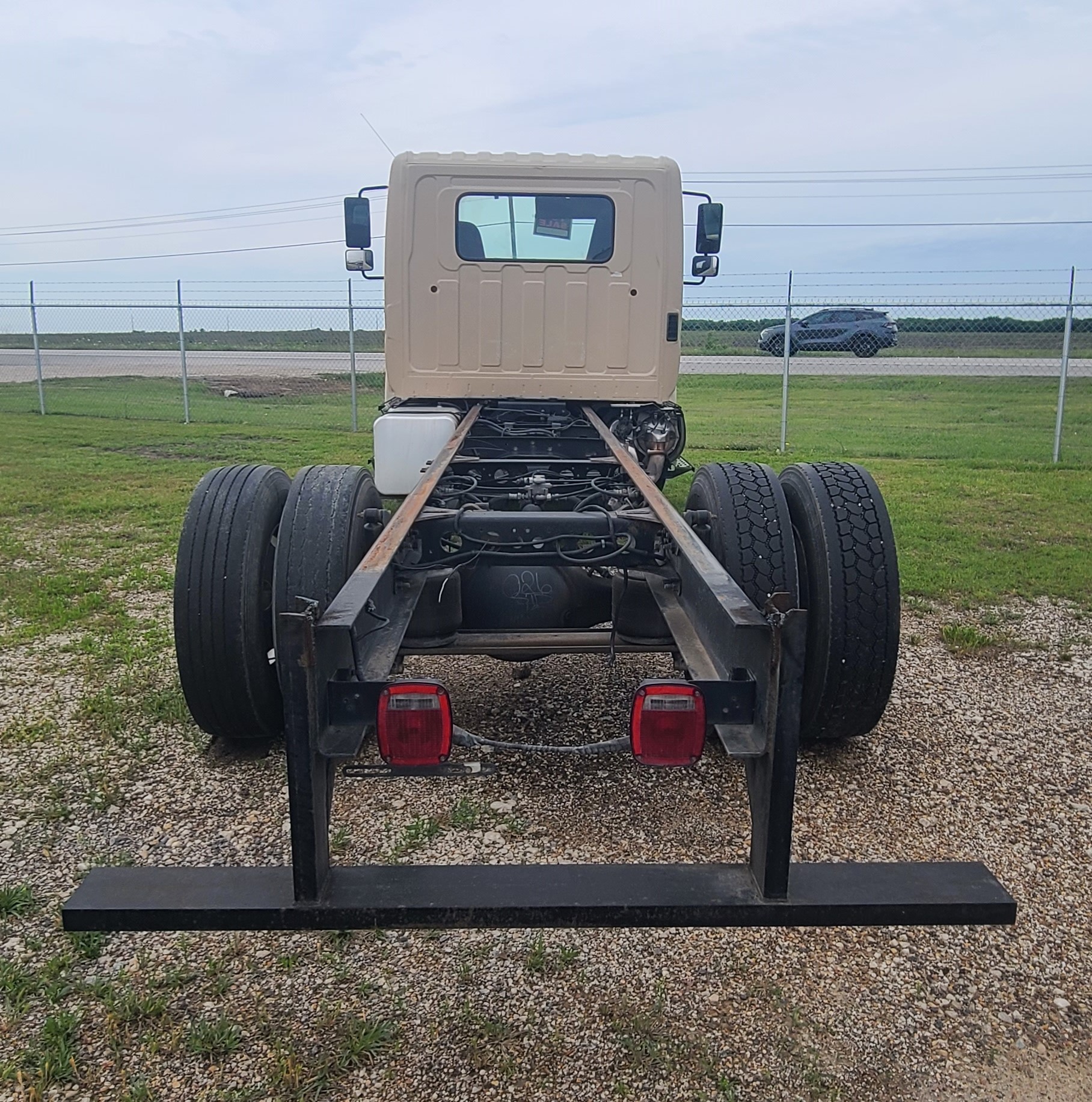 2016 HINO 338 - view 4 of 35