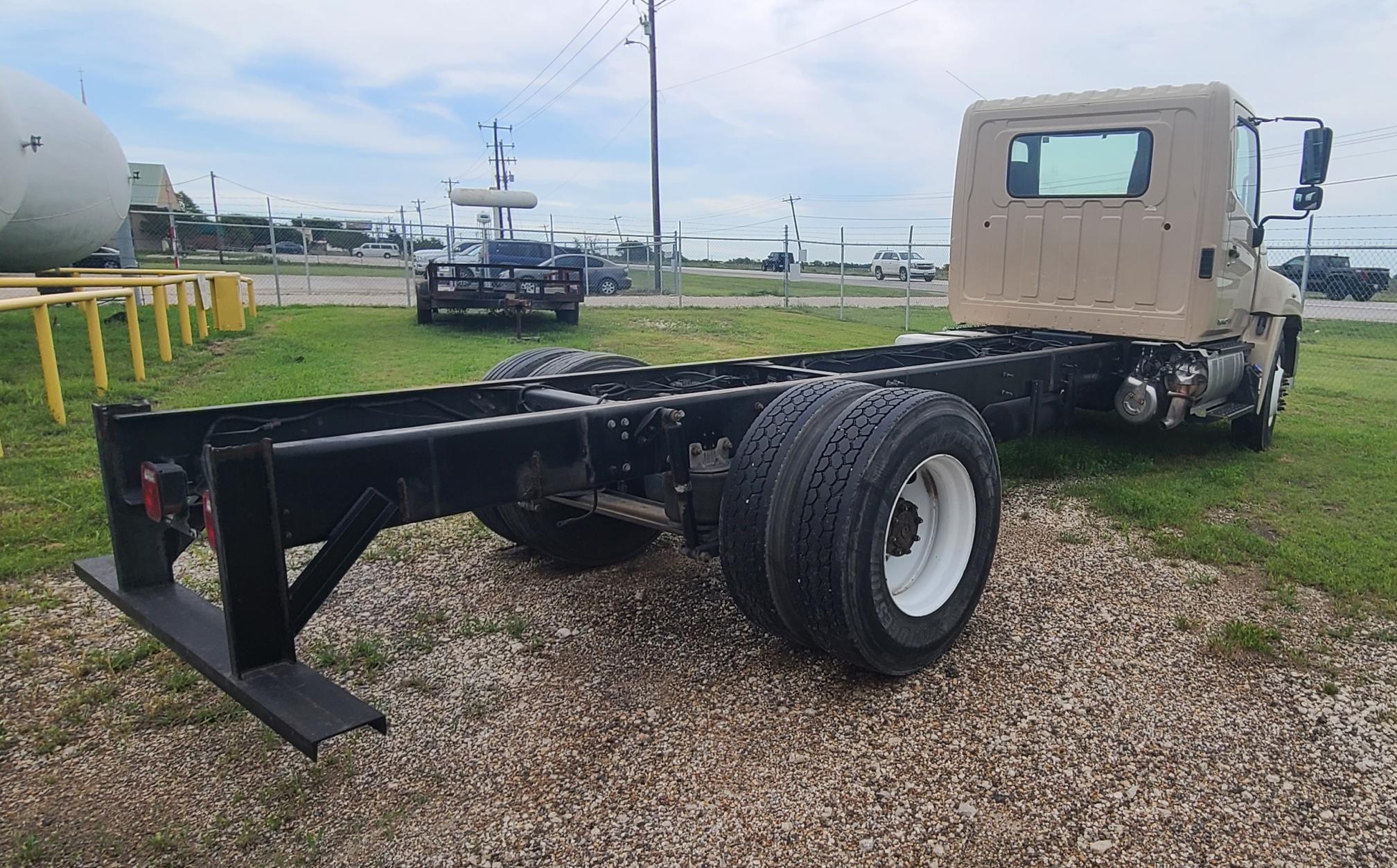 2016 HINO 338 - view 5 of 35