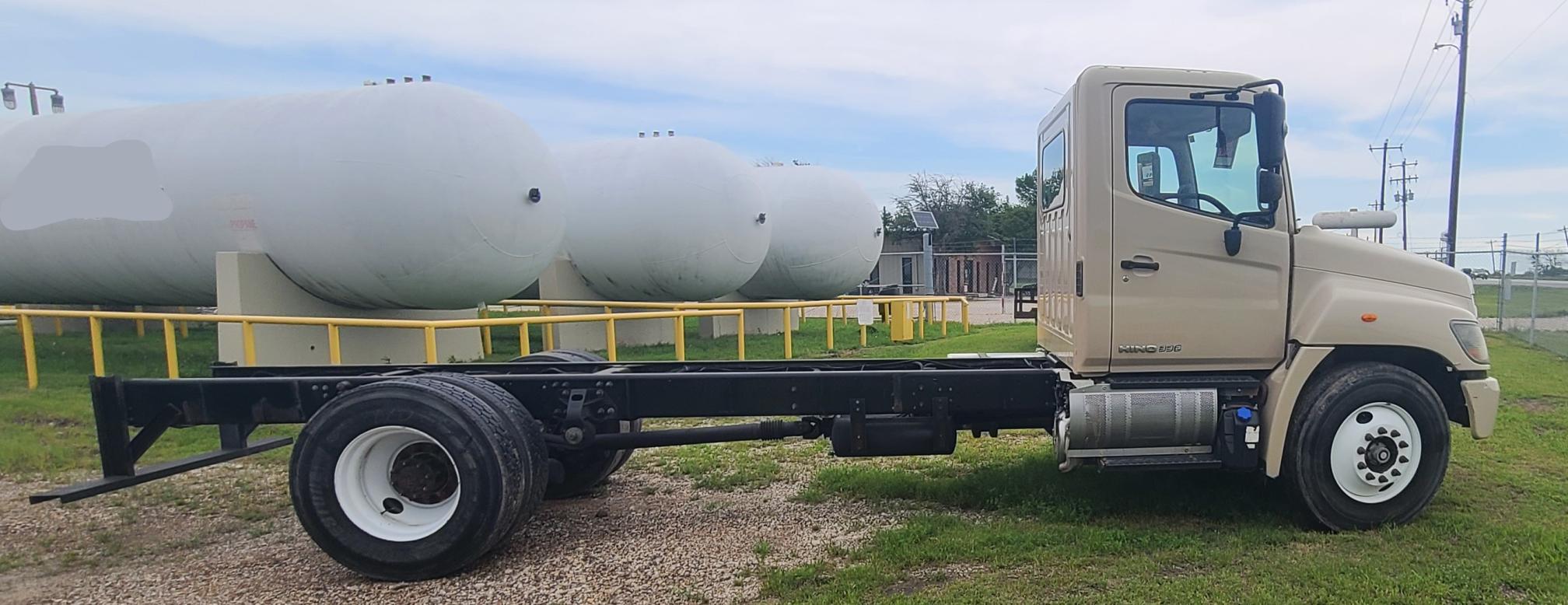 2016 HINO 338 - view 6 of 35