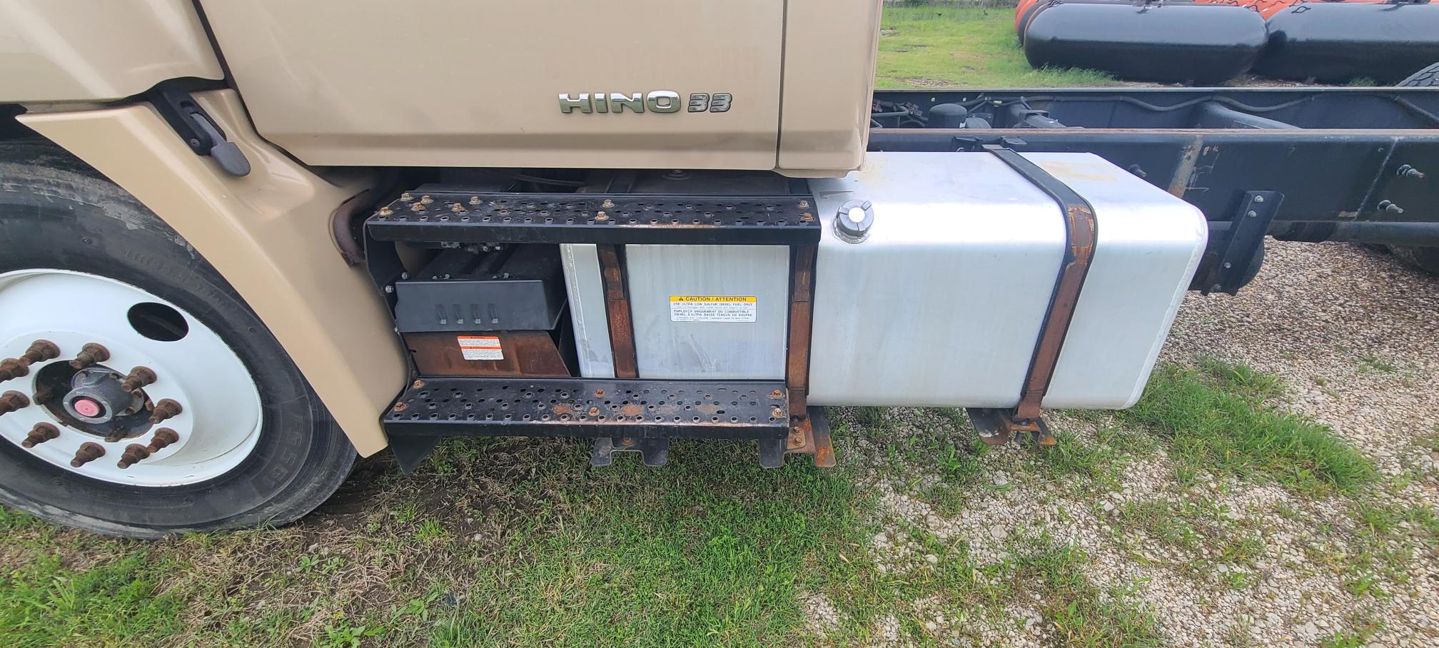 2016 HINO 338 - Image 19