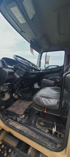 2016 HINO 338 - Image 32