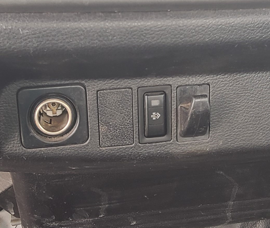 2016 HINO 338 - Image 30