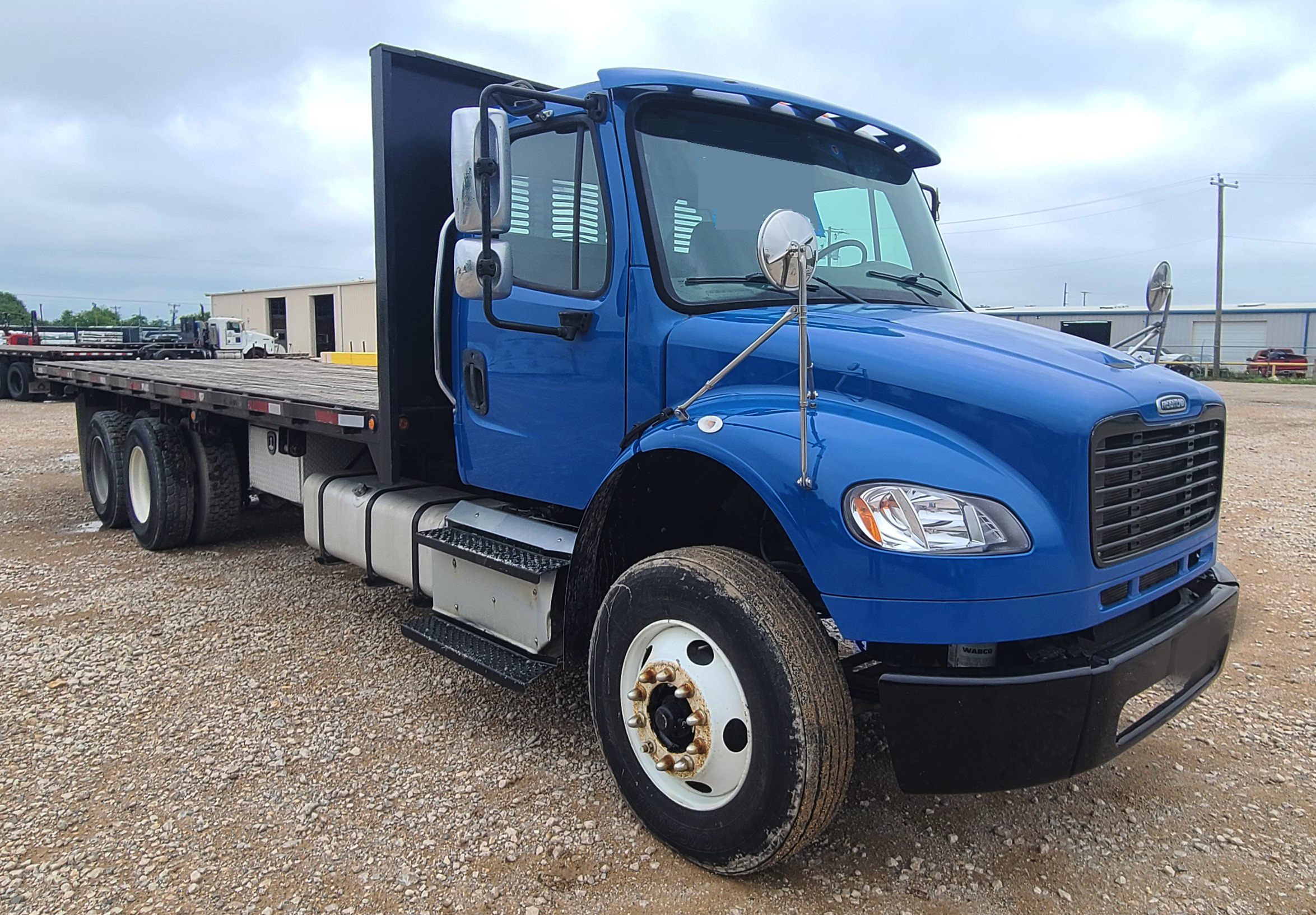 2016 FREIGHTLINER M2-106 - Image 3