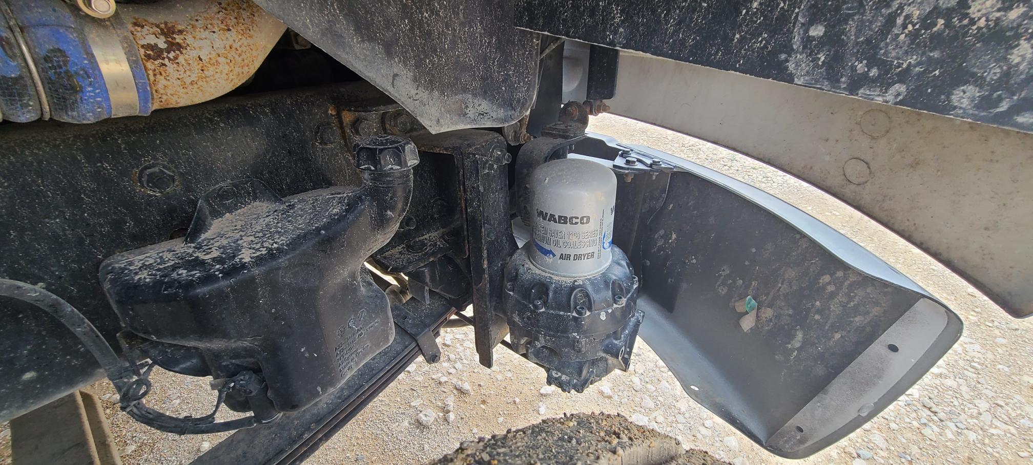 2016 FREIGHTLINER M2-106 - Image 25