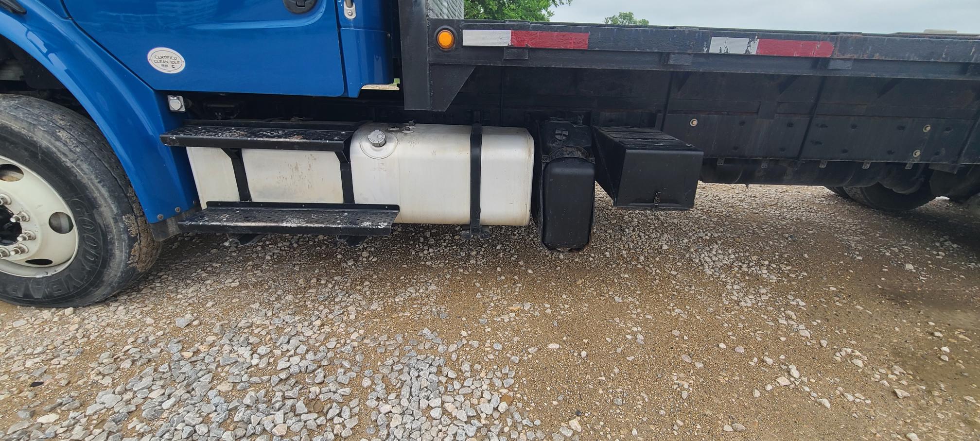 2016 FREIGHTLINER M2-106 - Image 24