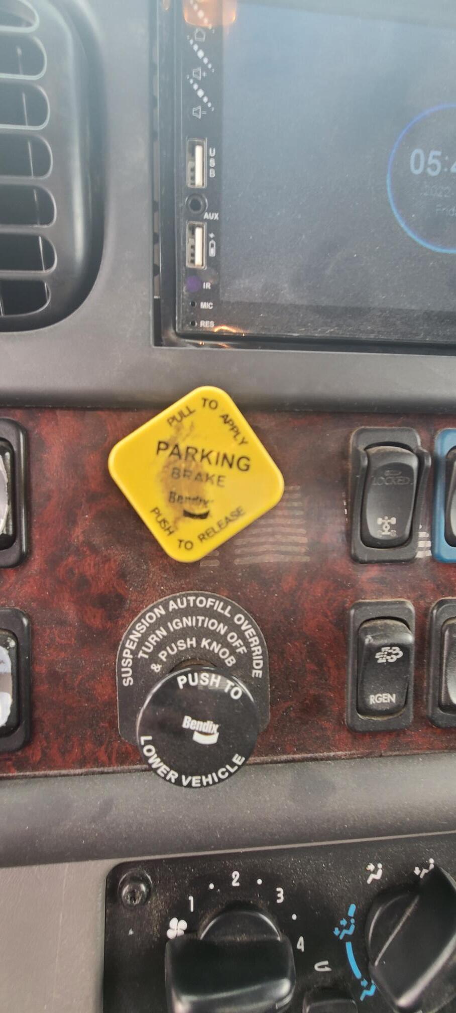 2016 FREIGHTLINER M2-106 - Image 34