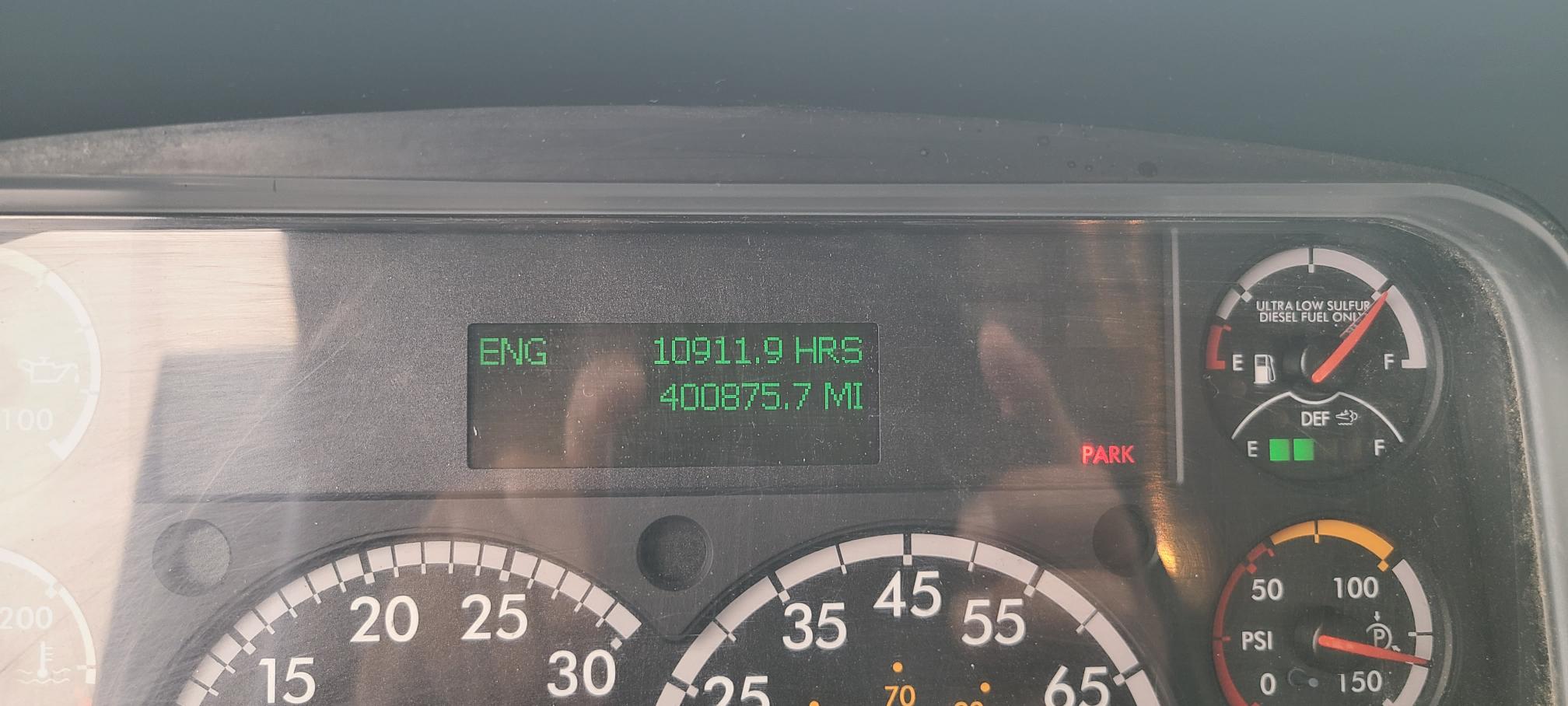 2016 FREIGHTLINER M2-106 - Image 28