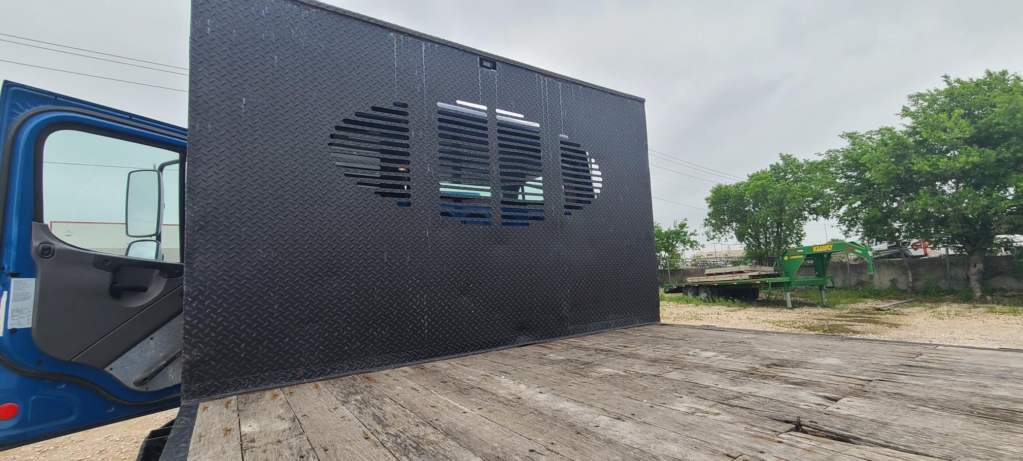 2016 FREIGHTLINER M2-106 - Image 9