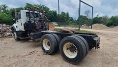 2003 INTERNATIONAL 7600 - Image 4