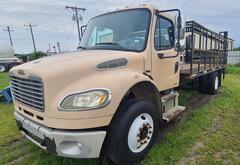 2006 FREIGHTLINER M2 106 - Image 2