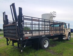 2006 FREIGHTLINER M2 106 - Image 6