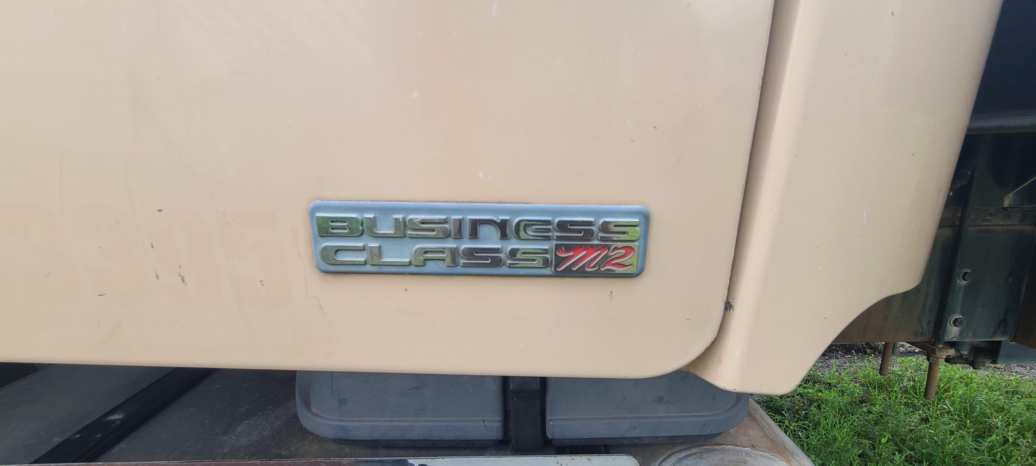 2006 FREIGHTLINER M2 106 - Image 36