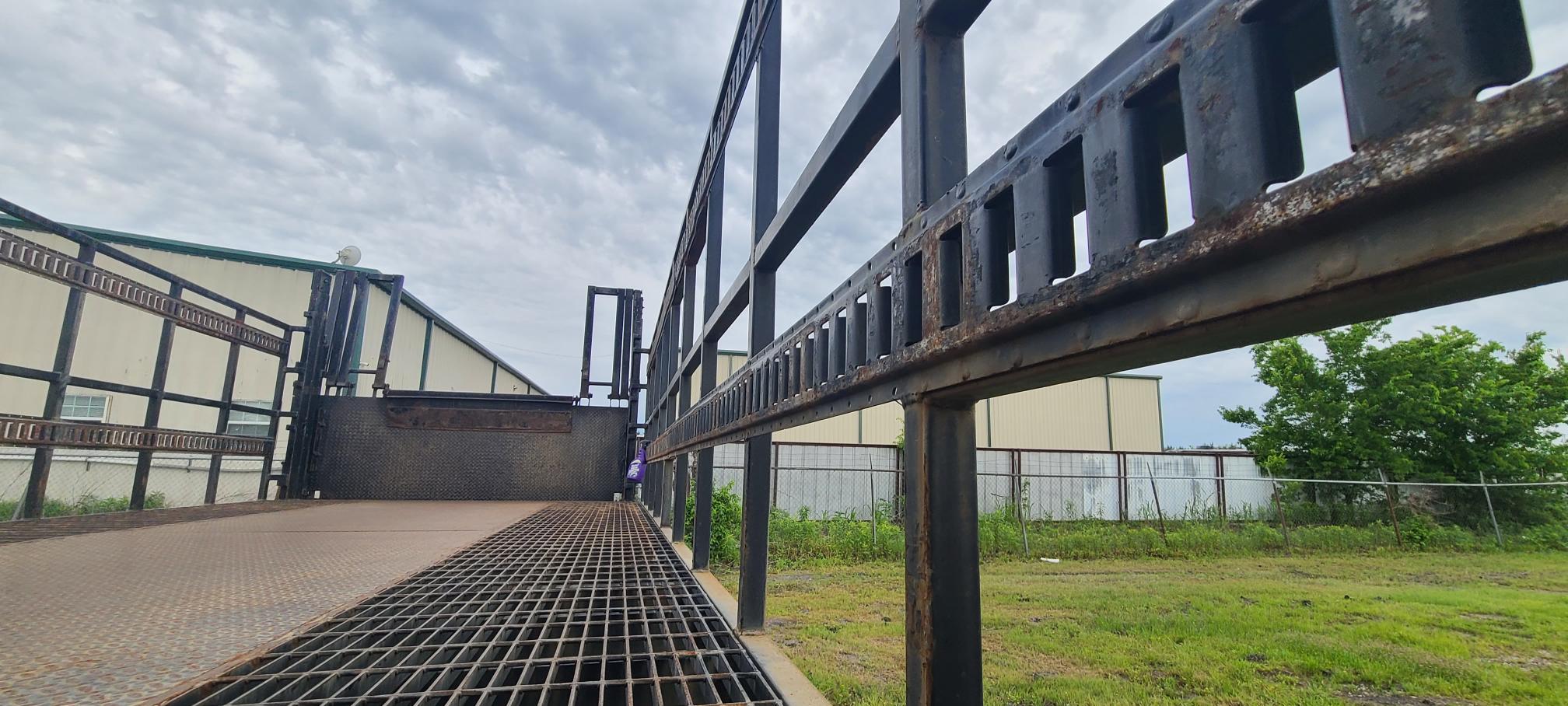 2006 FREIGHTLINER M2 106 - Image 52