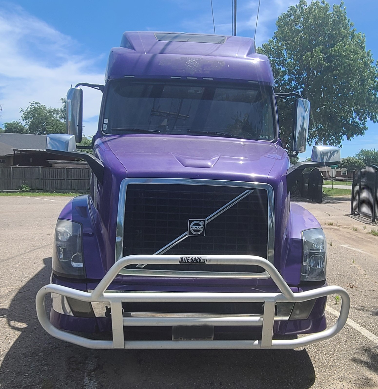 2015 VOLVO VNL64T780 - view 1 of 81