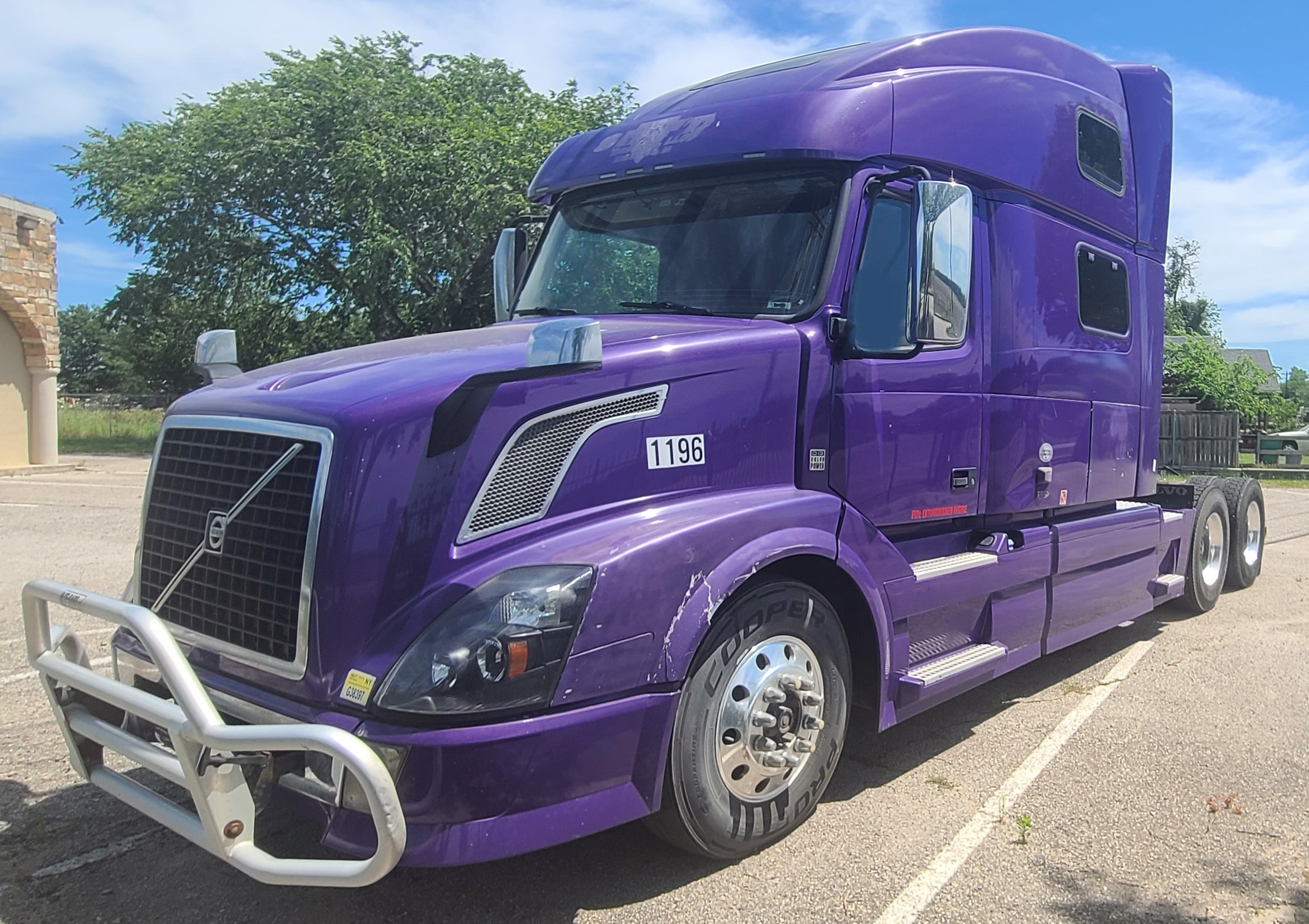 2015 VOLVO VNL64T780 - view 2 of 81