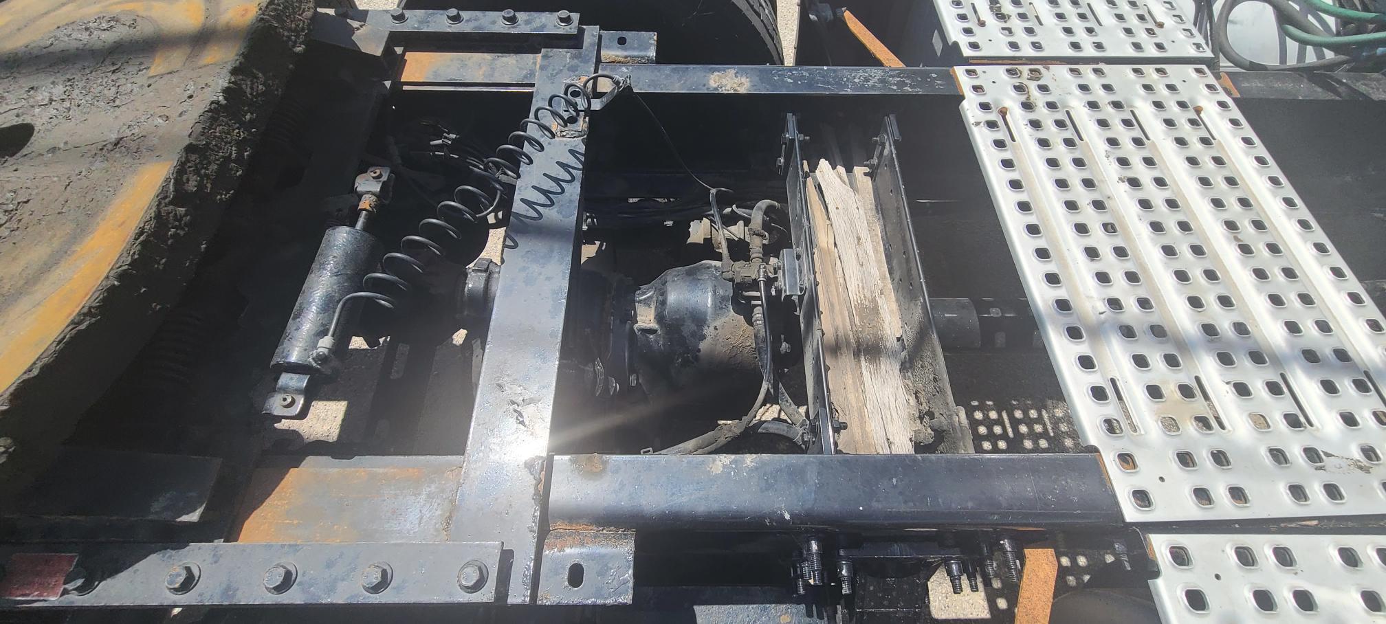 2015 VOLVO VNL64T780 - Image 20