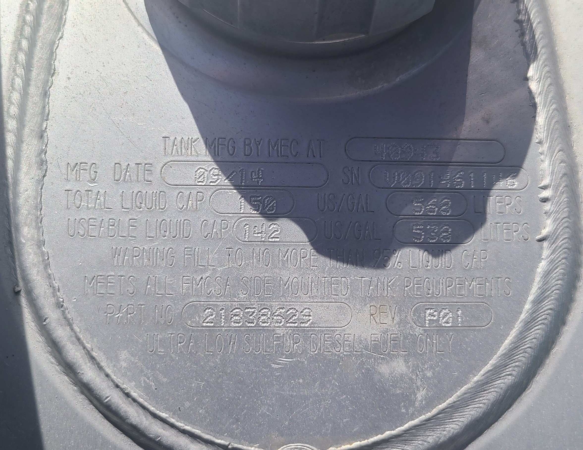 2015 VOLVO VNL64T780 - Image 23