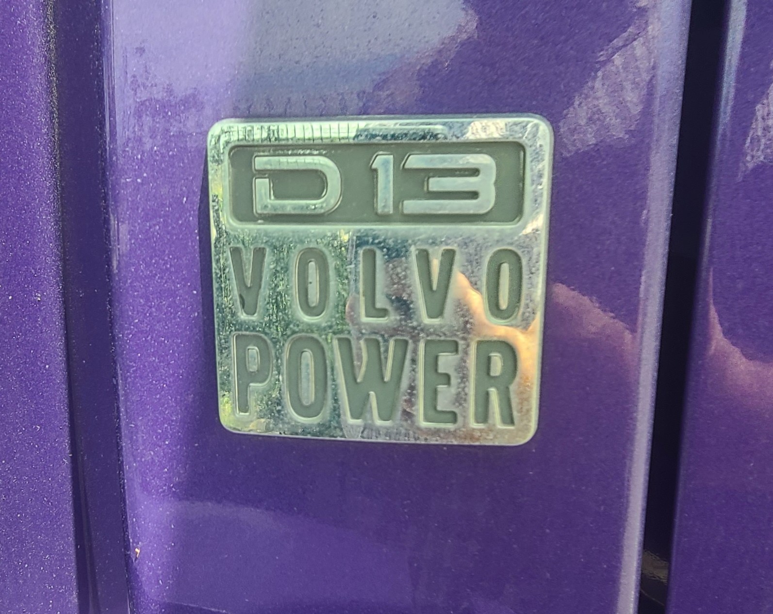 2015 VOLVO VNL64T780 - Image 27