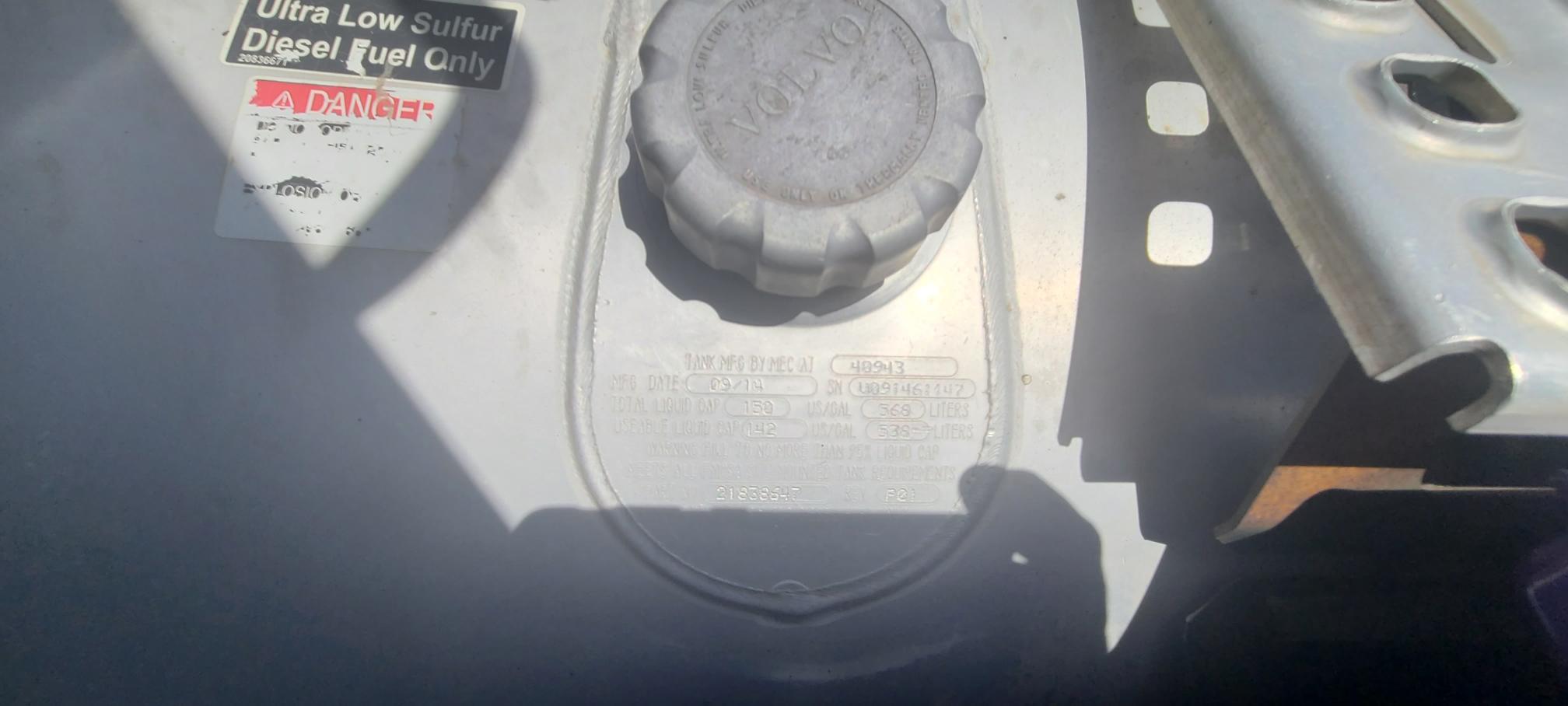 2015 VOLVO VNL64T780 - Image 30