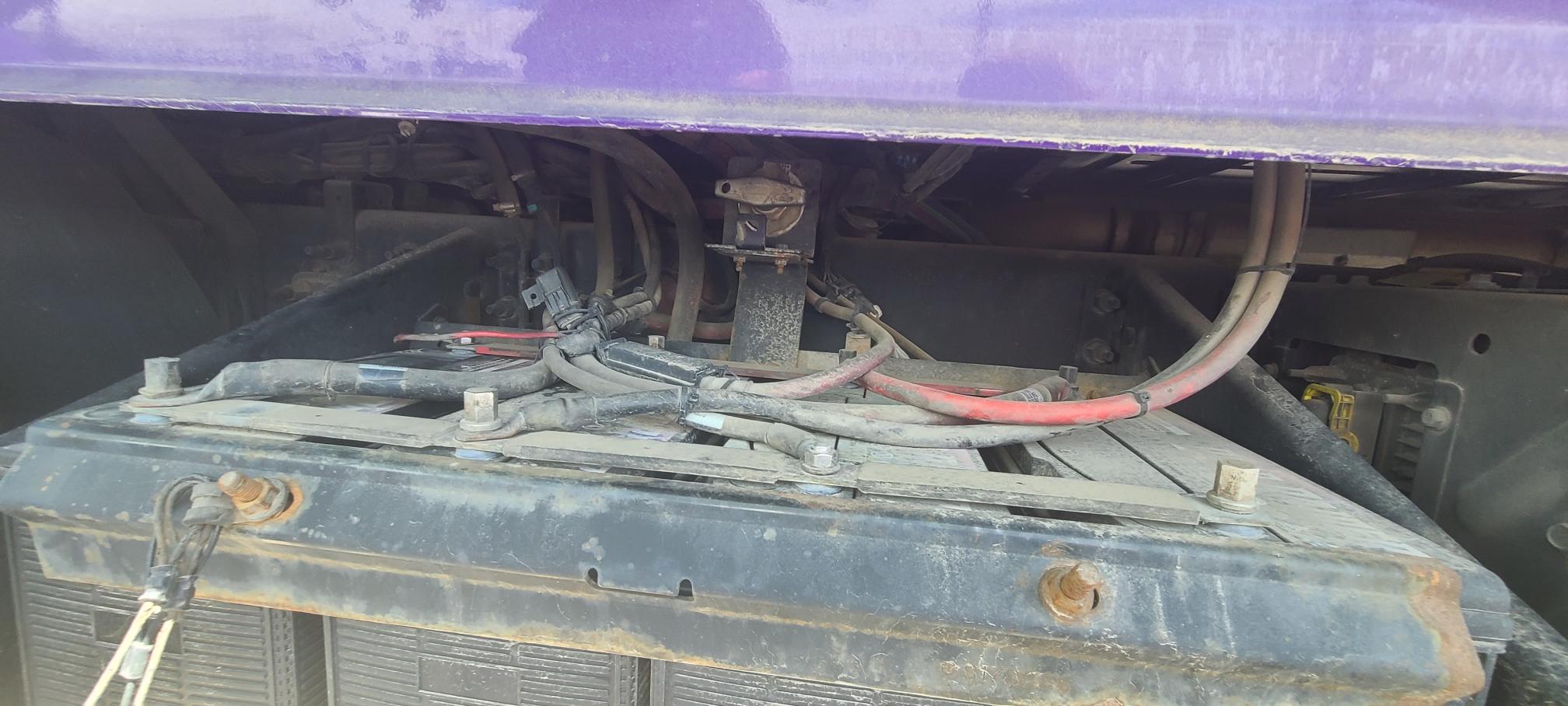 2015 VOLVO VNL64T780 - Image 33