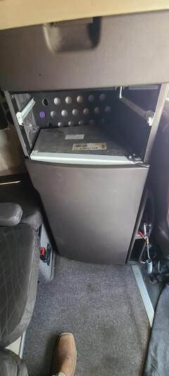 2015 VOLVO VNL64T780 - Image 51