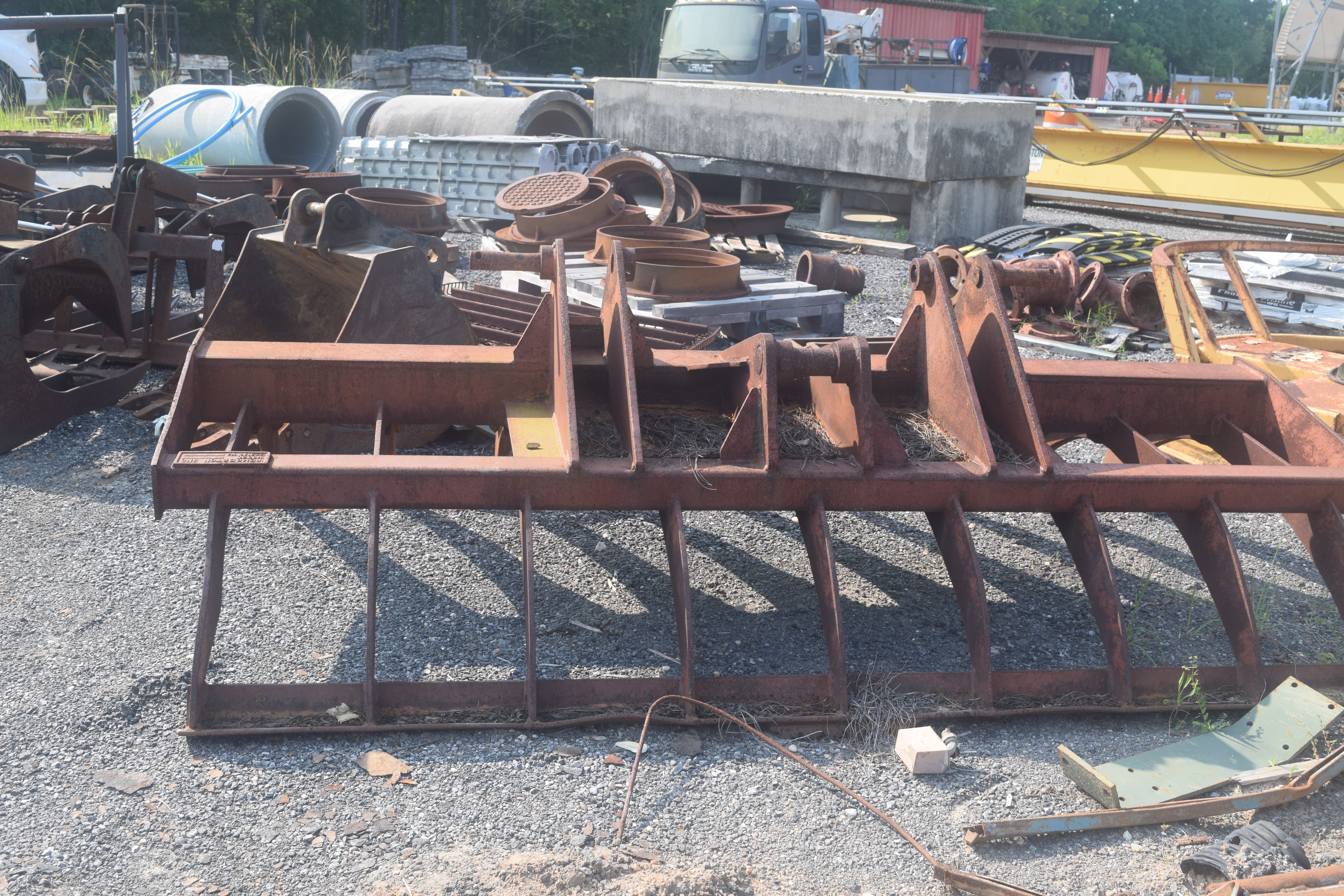 2000 CUSTOM MADE Large Rake - Image 2