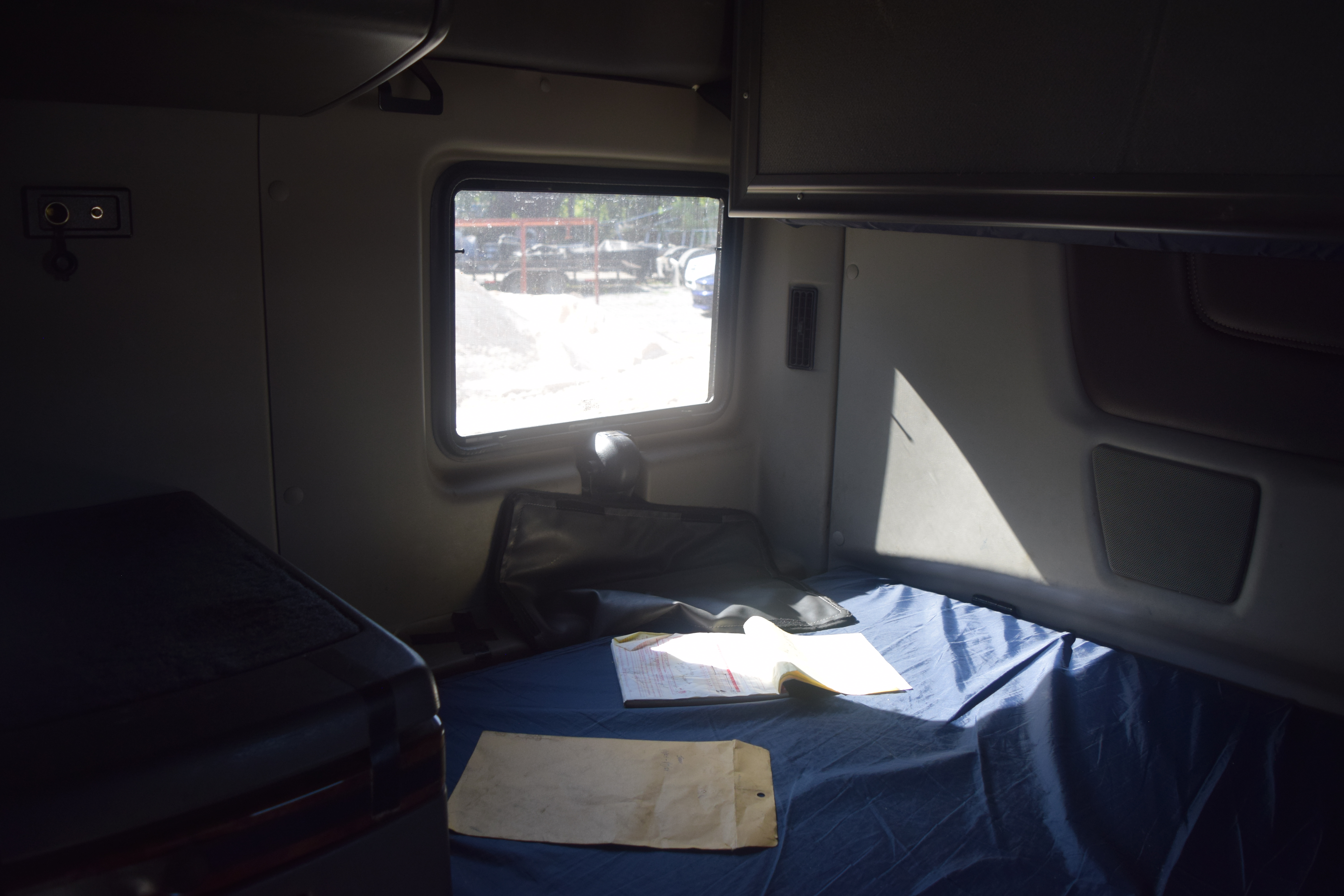 2019 INTERNATIONAL LT625 - Image 28