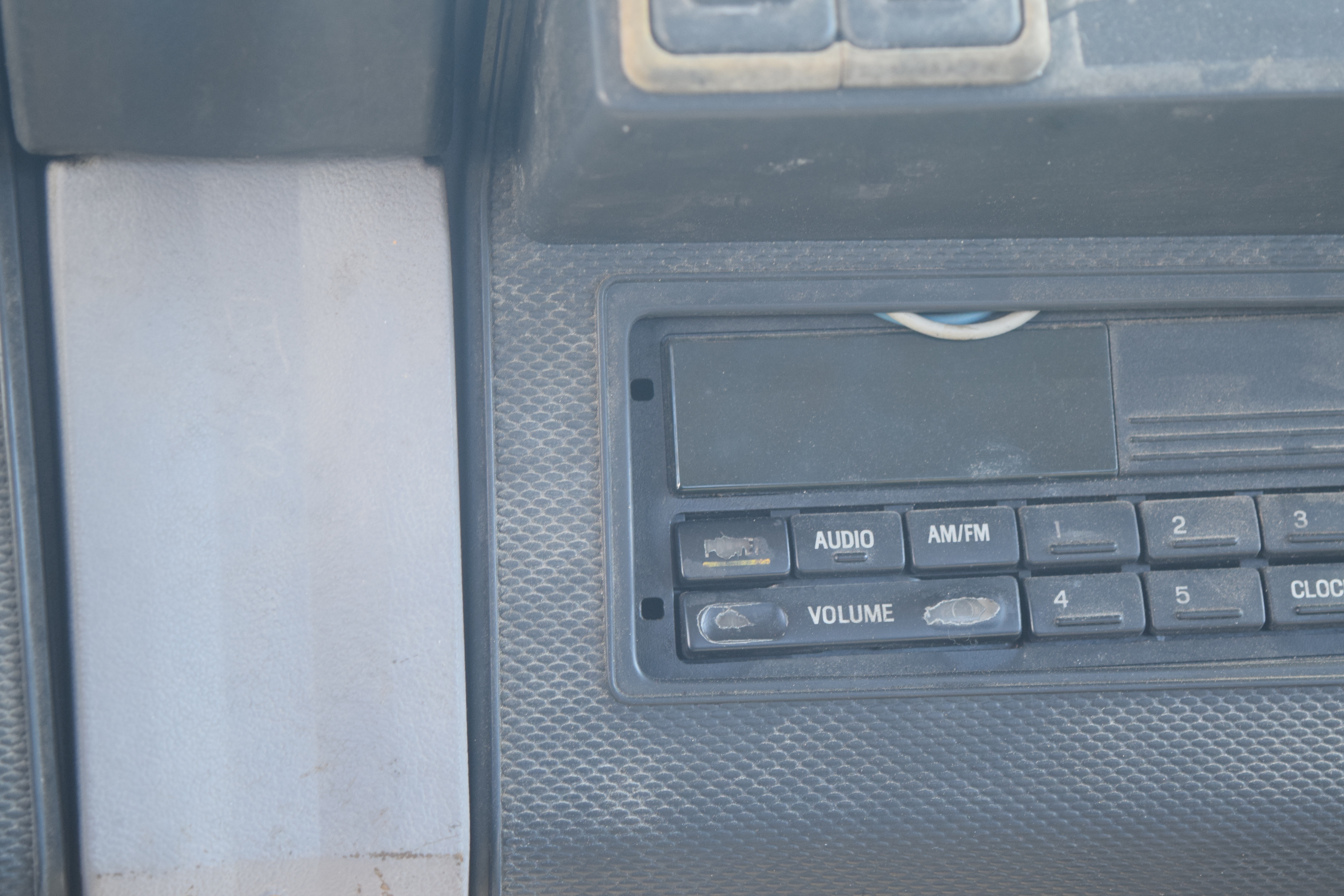 1998 FORD L7000 - view 12 of 41