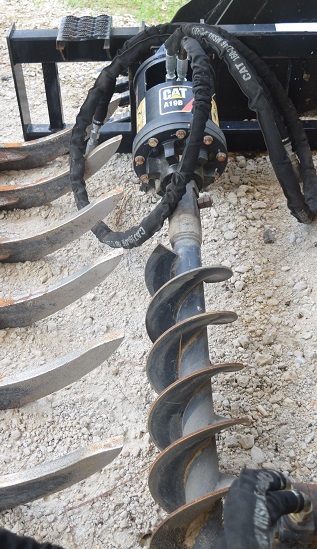 2019 CATERPILLAR A198 Auger Skid steer applications