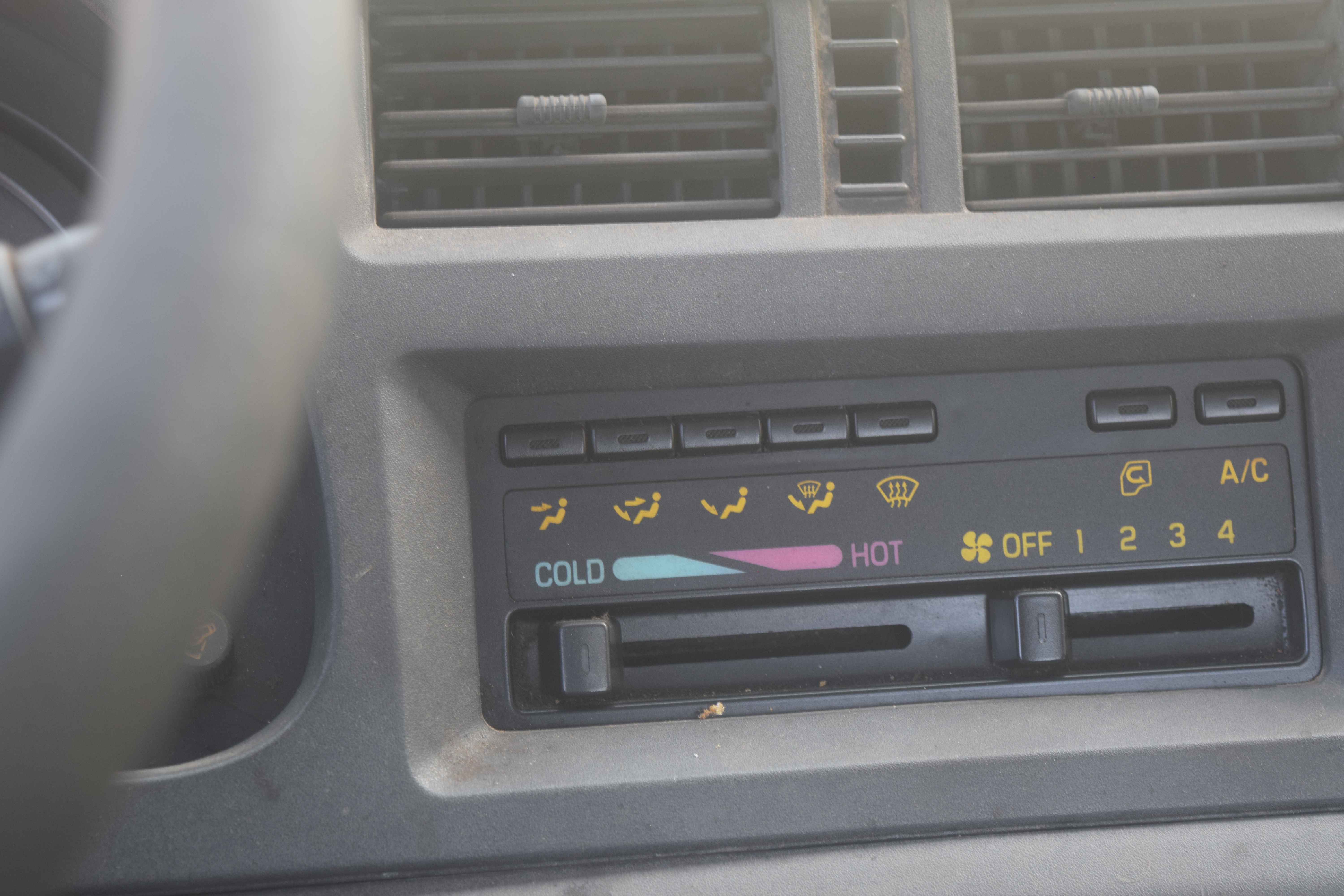 2001 GMC WT5500 - view 6 of 32