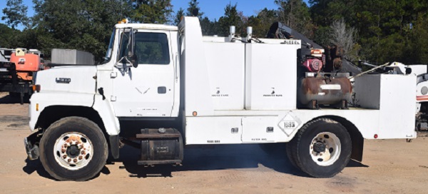 1995 FORD L7000
