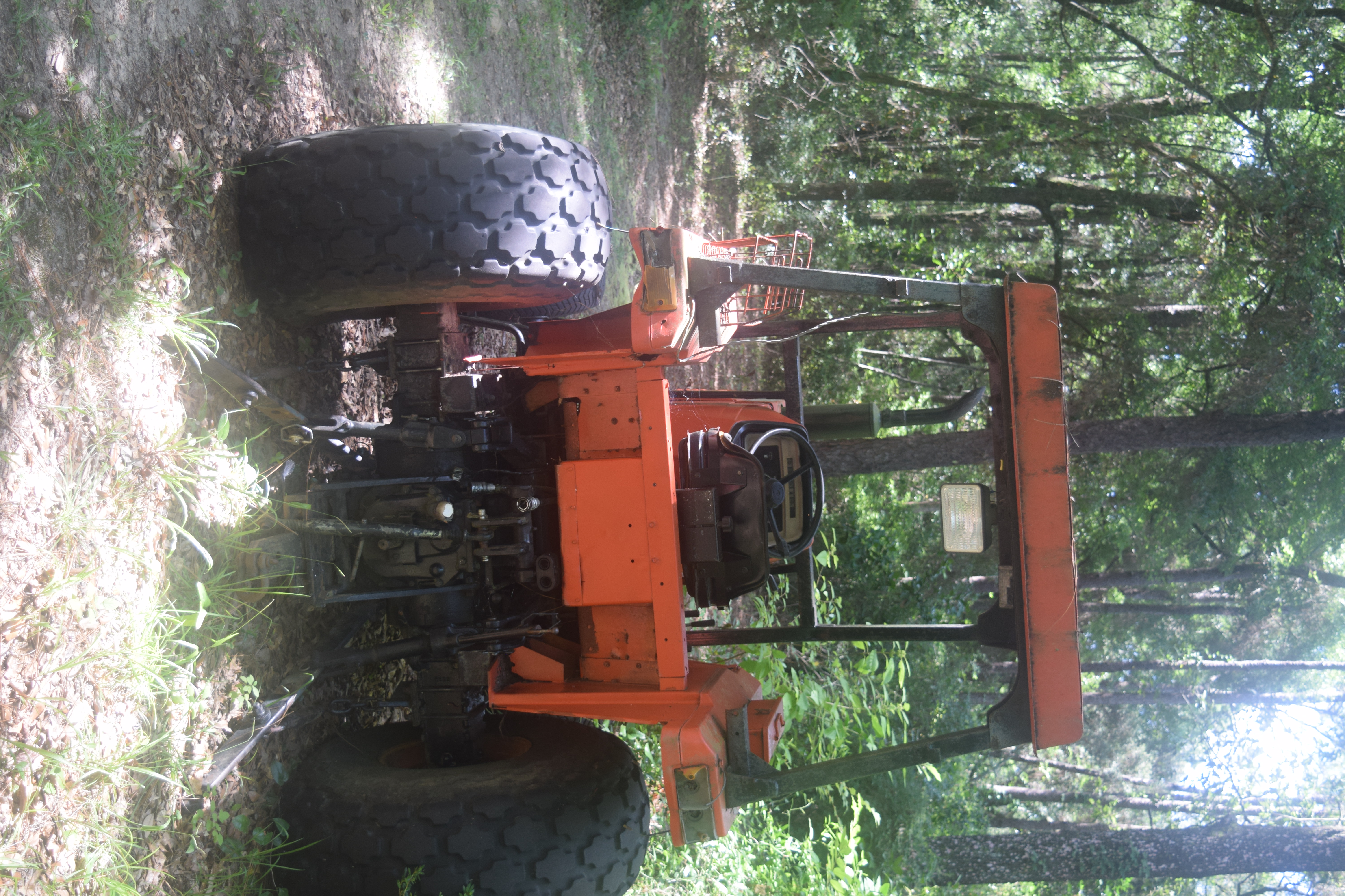 1998 KUBOTA M4950 - view 2 of 8