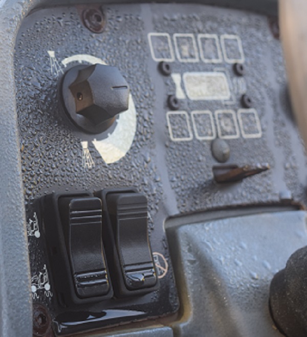 2015 CATERPILLAR CB14B - Image 11