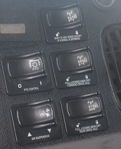 2016 PETERBILT 386 - Image 22