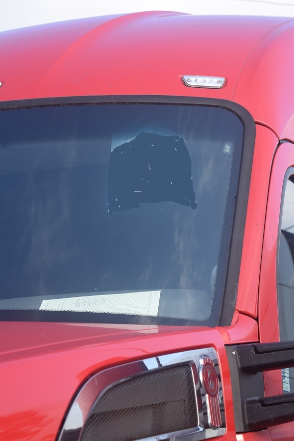 2019 KENWORTH T680 - view 3 of 27