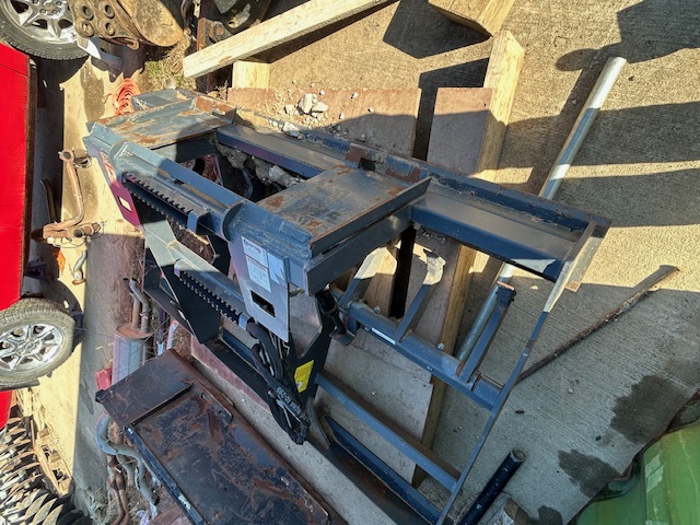 Unknown Equipment - view 1 of 5