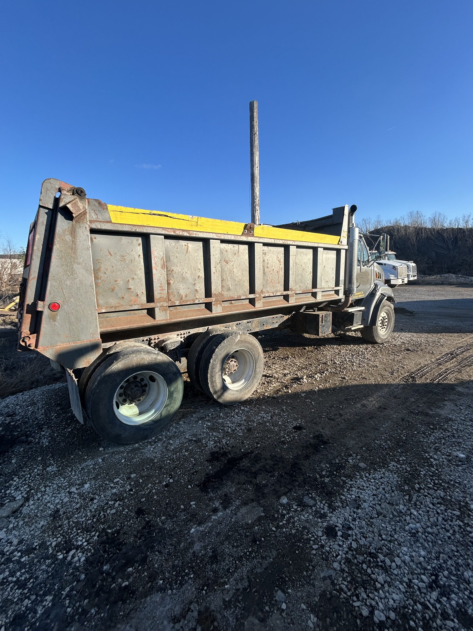 2004 STERLING LT9500 - view 4 of 15