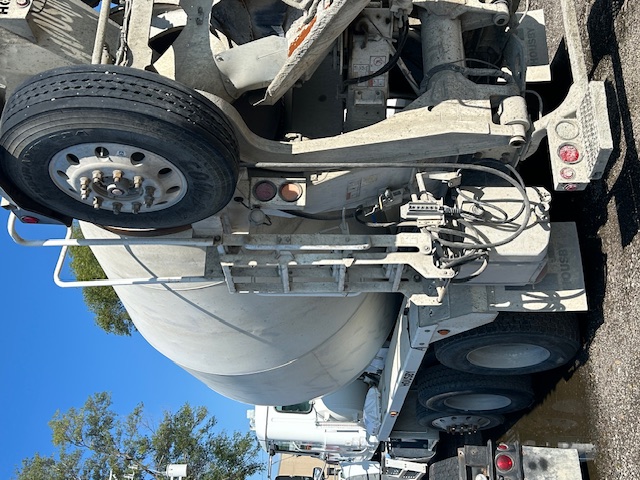 2016 MACK GU700 - Image 11