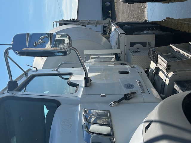 2016 MACK GU700 - Image 18