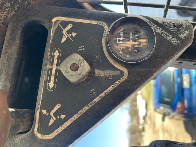 1992 MUSTANG 940 - Image 12