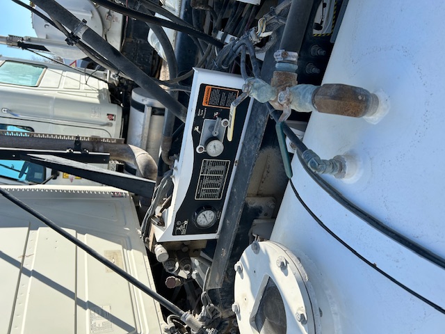 2017 MACK GU713 - Image 17