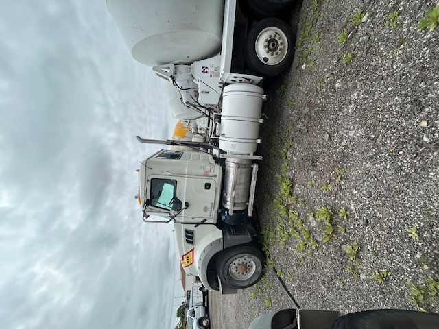 2017 MACK GU713 - view 3 of 25