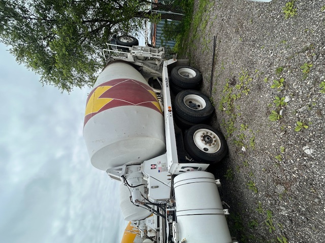 2017 MACK GU713 - Image 8