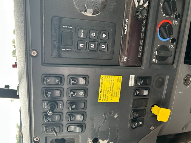 2017 MACK GU713 - view 14 of 25